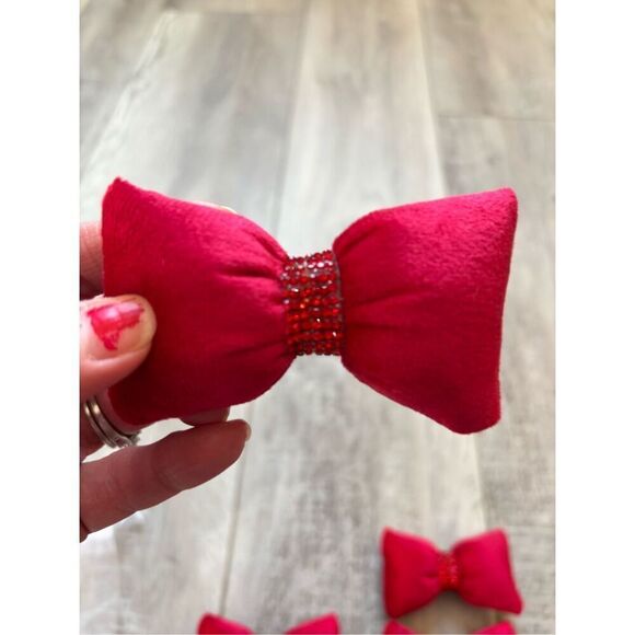 Hobby Lobby red plush bow fillers NWT, valentine, wedding decor - Picture 5 of 8